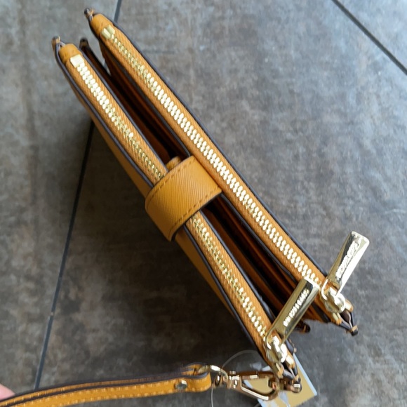 Michael Kors Jet Set Travel Marigold Double Zip Wristlet Leather - Picture 6 of 16